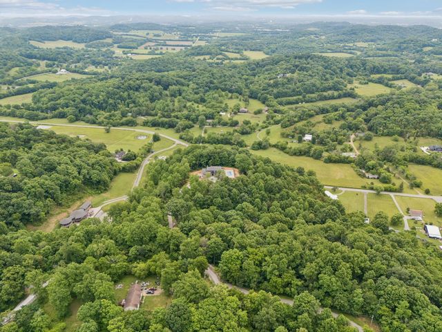 1782 Springwater Lane, Thompsons Station, TN 37179
