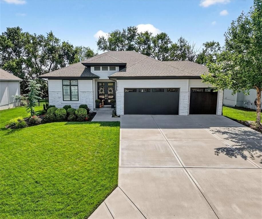 22619 W 89th Street, Lenexa, KS 66227