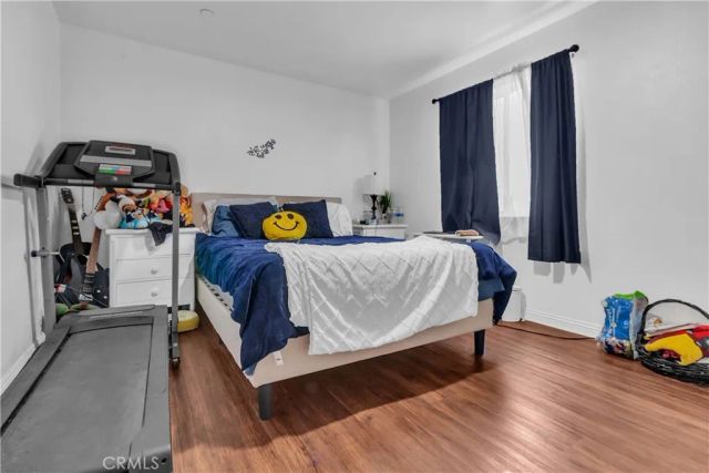 706 W 77th, Los Angeles, CA 90044