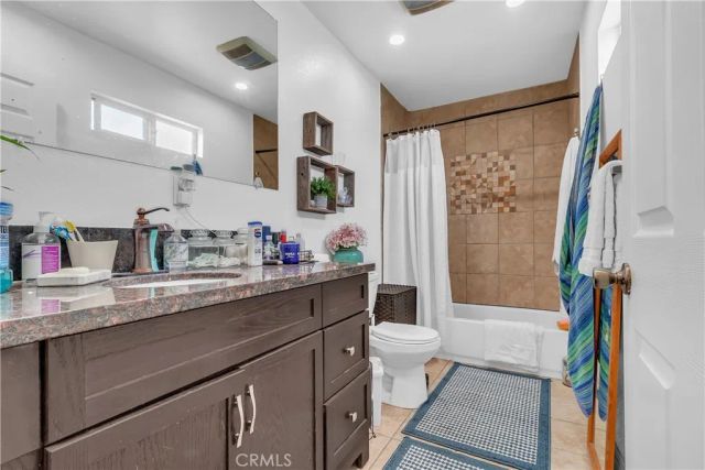 706 W 77th, Los Angeles, CA 90044