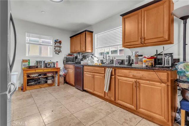 706 W 77th, Los Angeles, CA 90044