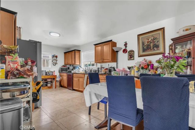 706 W 77th, Los Angeles, CA 90044