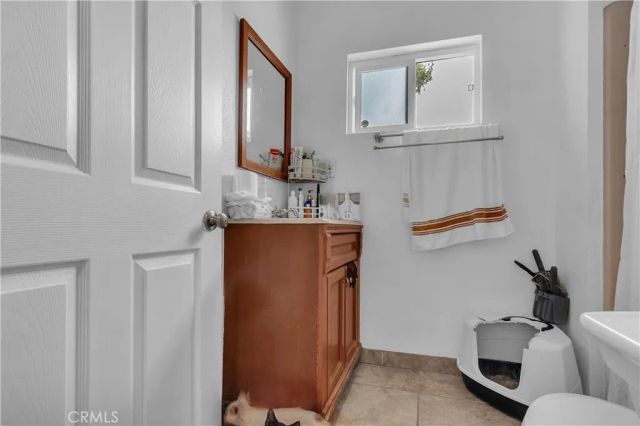 706 W 77th, Los Angeles, CA 90044