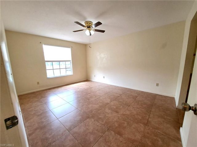 10525 Putnam CT, Lehigh Acres, FL 33936