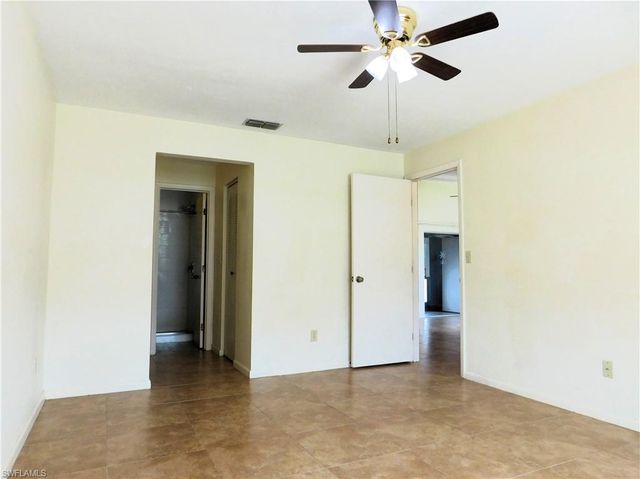 10525 Putnam CT, Lehigh Acres, FL 33936