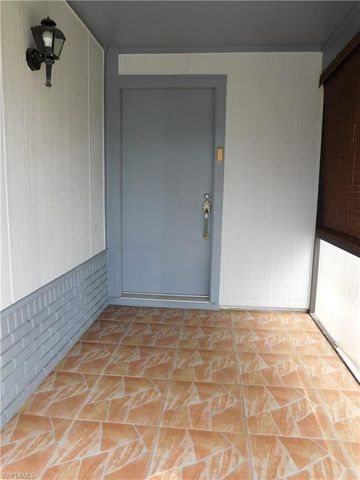 10525 Putnam CT, Lehigh Acres, FL 33936