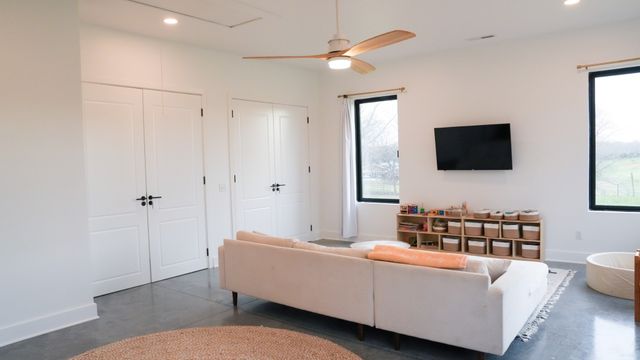 94 Eagle View Ln, Mcminnville, TN 37110