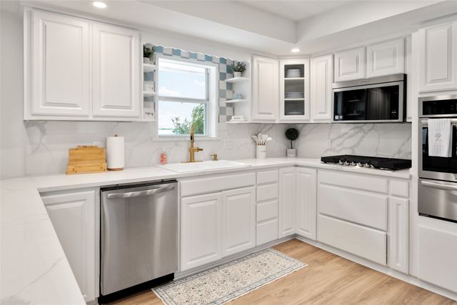 167 Shoreline Drive, Star Harbor, TX 75148