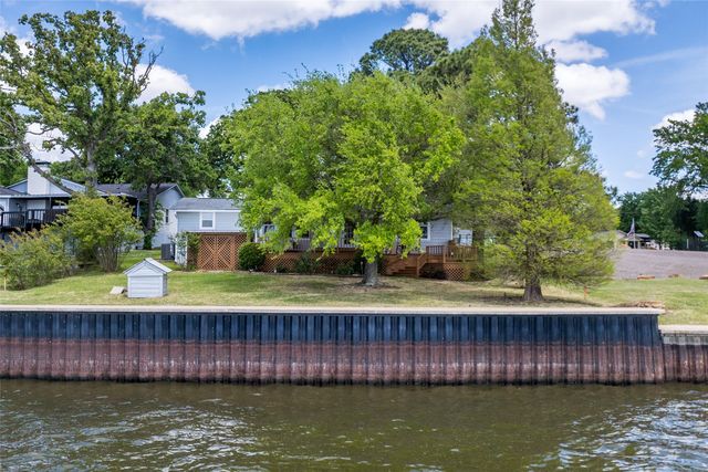 167 Shoreline Drive, Star Harbor, TX 75148
