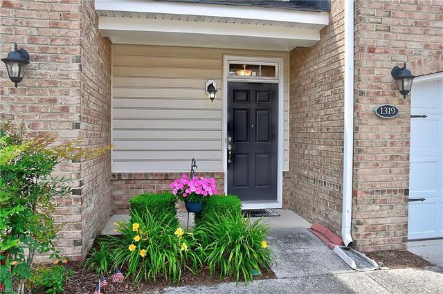 1319 Abelia Way, Virginia Beach, VA 23454