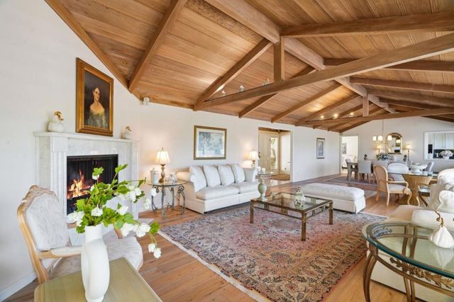 911 Matts Court, Los Altos, CA 94024