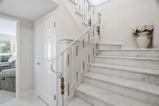 911 Matts Court, Los Altos, CA 94024