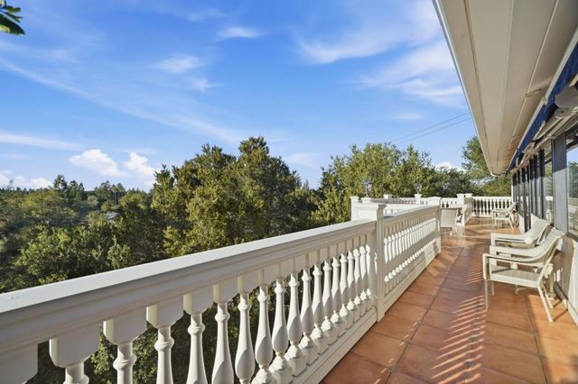 911 Matts Court, Los Altos, CA 94024