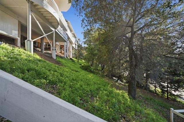 911 Matts Court, Los Altos, CA 94024