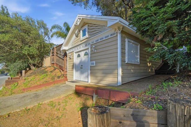 911 Matts Court, Los Altos, CA 94024