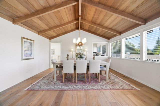 911 Matts Court, Los Altos, CA 94024