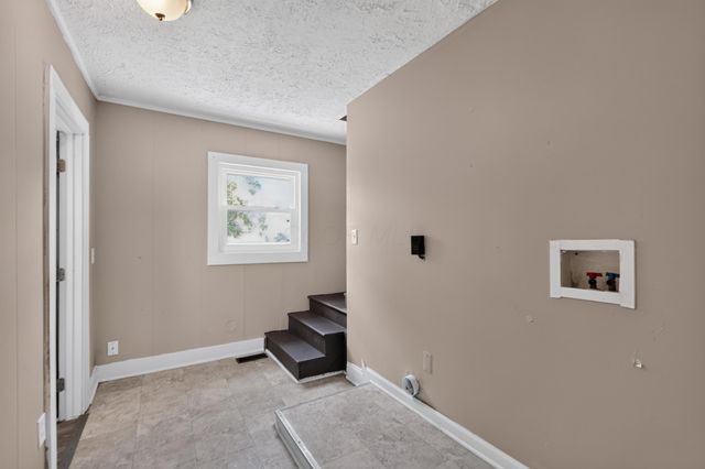 424 Emmit Avenue, Columbus, OH 43228