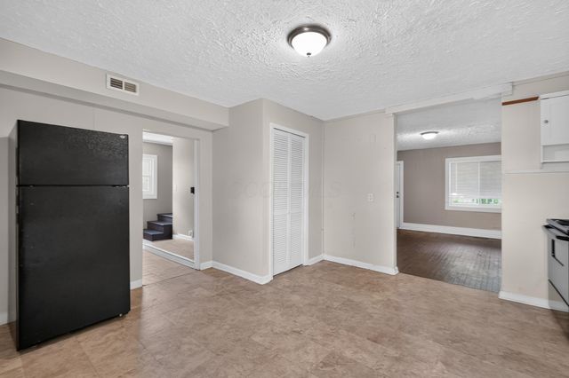 424 Emmit Avenue, Columbus, OH 43228