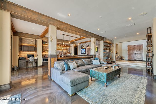 1037 SHIPWATCH Drive E, Jacksonville, FL 32225