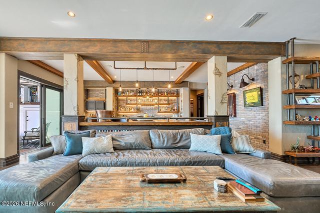 1037 SHIPWATCH Drive E, Jacksonville, FL 32225