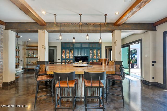 1037 SHIPWATCH Drive E, Jacksonville, FL 32225