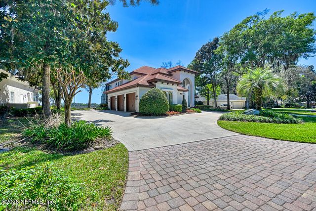 1037 SHIPWATCH Drive E, Jacksonville, FL 32225