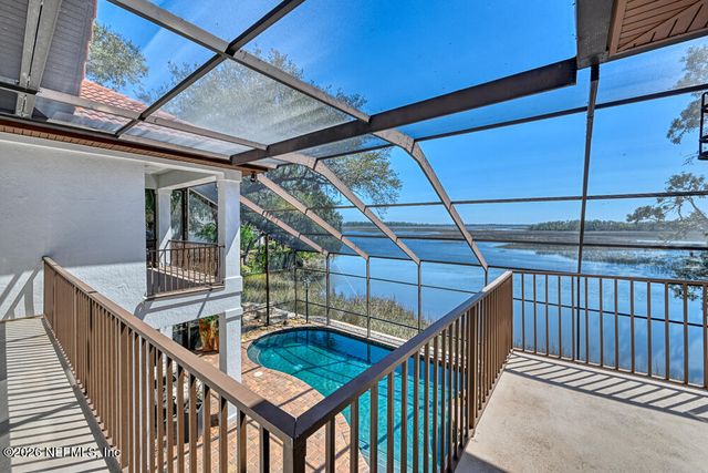 1037 SHIPWATCH Drive E, Jacksonville, FL 32225