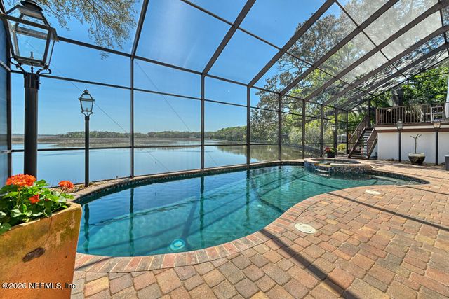 1037 SHIPWATCH Drive E, Jacksonville, FL 32225