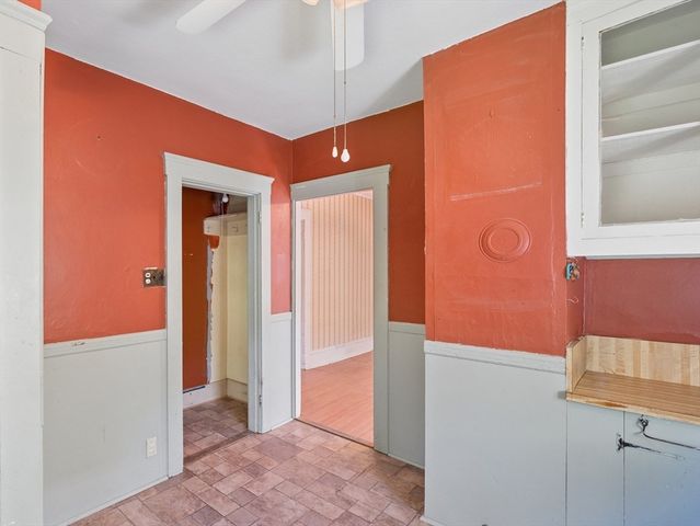 256 Green St, Fairhaven, MA 02719