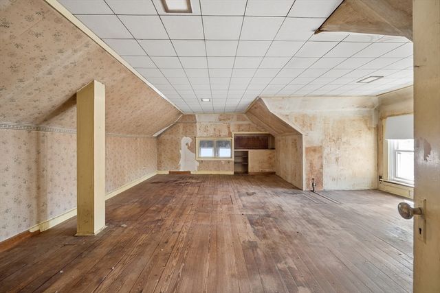 256 Green St, Fairhaven, MA 02719