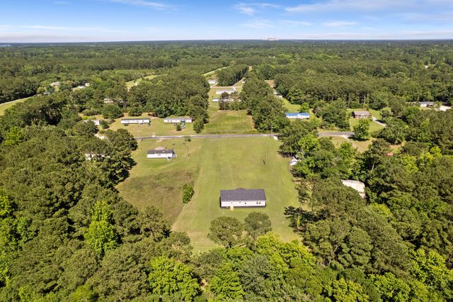 743 Roscoe Court, Cross, SC 29436