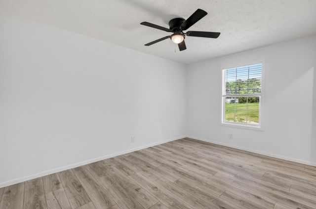 743 Roscoe Court, Cross, SC 29436