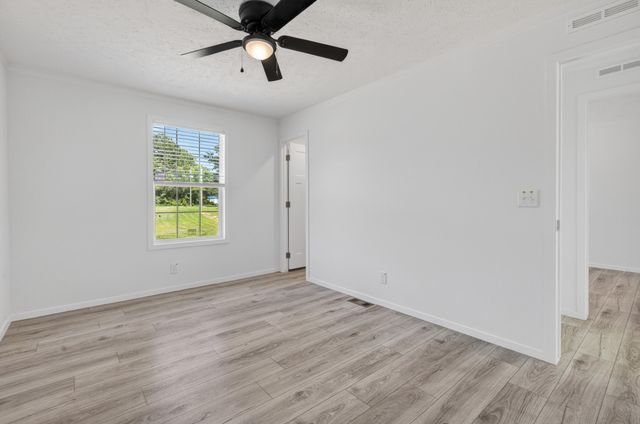 743 Roscoe Court, Cross, SC 29436