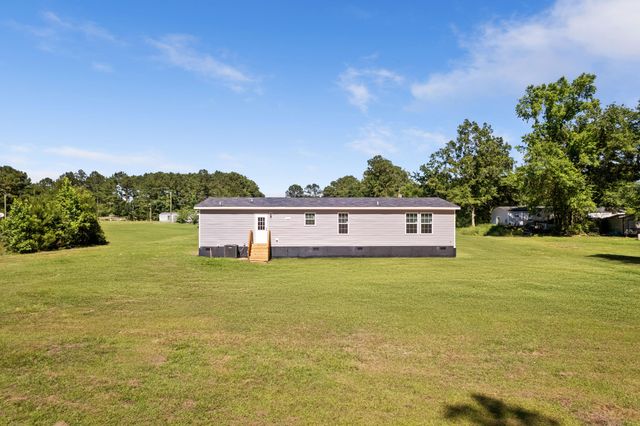 743 Roscoe Court, Cross, SC 29436