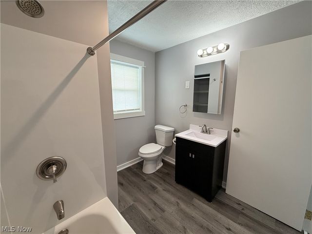 2065 23rd Street, Cuyahoga Falls, OH 44223