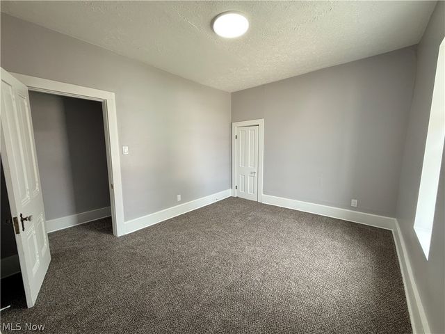 2065 23rd Street, Cuyahoga Falls, OH 44223
