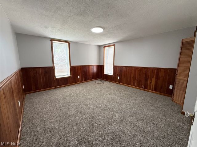 2065 23rd Street, Cuyahoga Falls, OH 44223