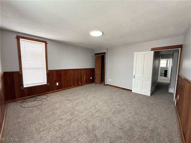 2065 23rd Street, Cuyahoga Falls, OH 44223
