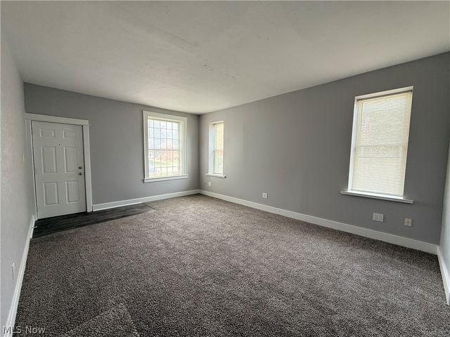 2065 23rd Street, Cuyahoga Falls, OH 44223