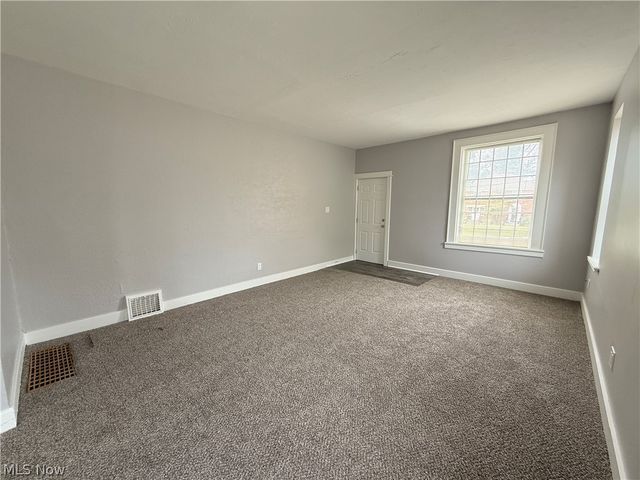 2065 23rd Street, Cuyahoga Falls, OH 44223