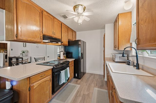 8009 Berrybrook Drive, Watauga, TX 76148