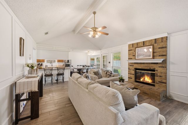 8009 Berrybrook Drive, Watauga, TX 76148
