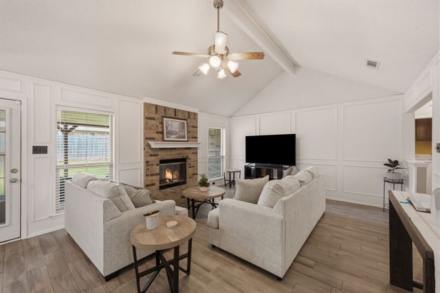 8009 Berrybrook Drive, Watauga, TX 76148