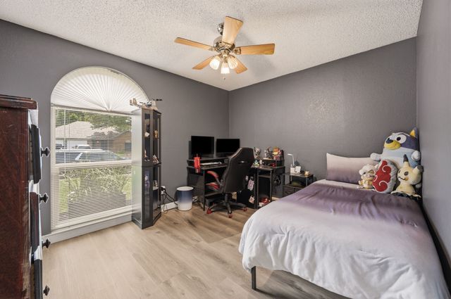 8009 Berrybrook Drive, Watauga, TX 76148