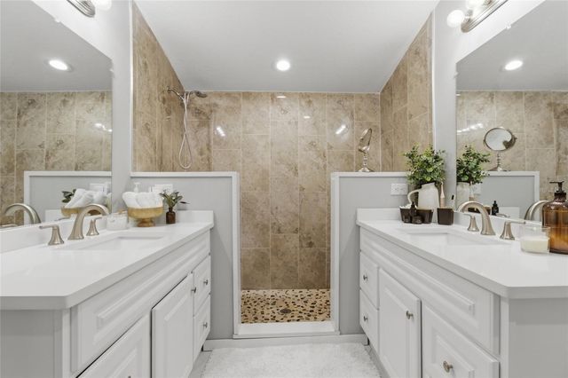 1613 E CHELSEA STREET, Tampa, FL 33610