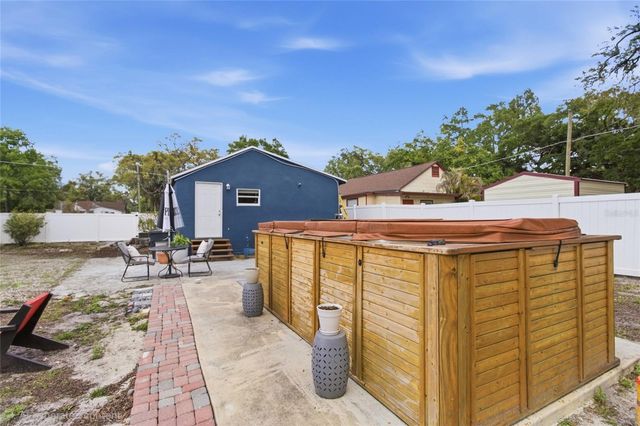 1613 E CHELSEA STREET, Tampa, FL 33610