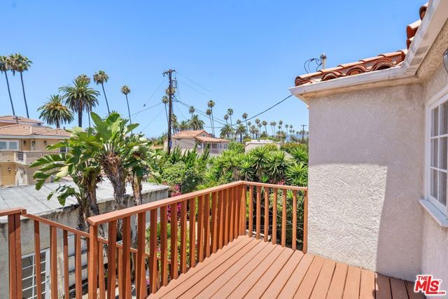 227 S Stanley Drive, Beverly Hills, CA 90211