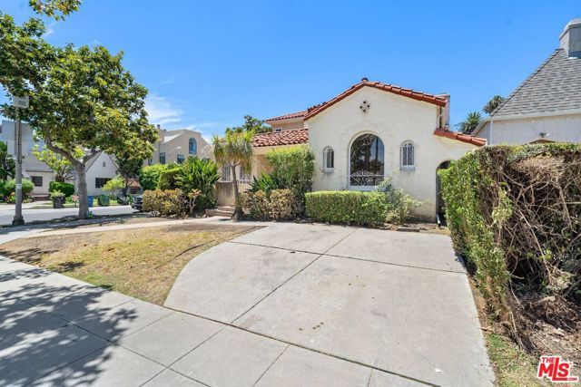 227 S Stanley Drive, Beverly Hills, CA 90211