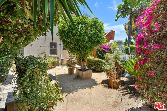 227 S Stanley Drive, Beverly Hills, CA 90211