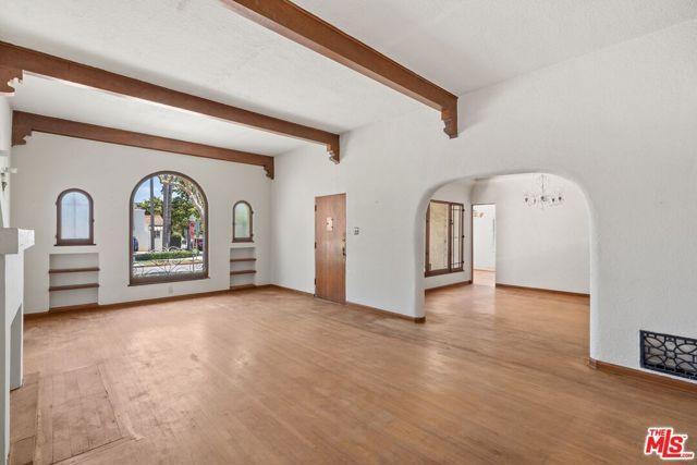 227 S Stanley Drive, Beverly Hills, CA 90211